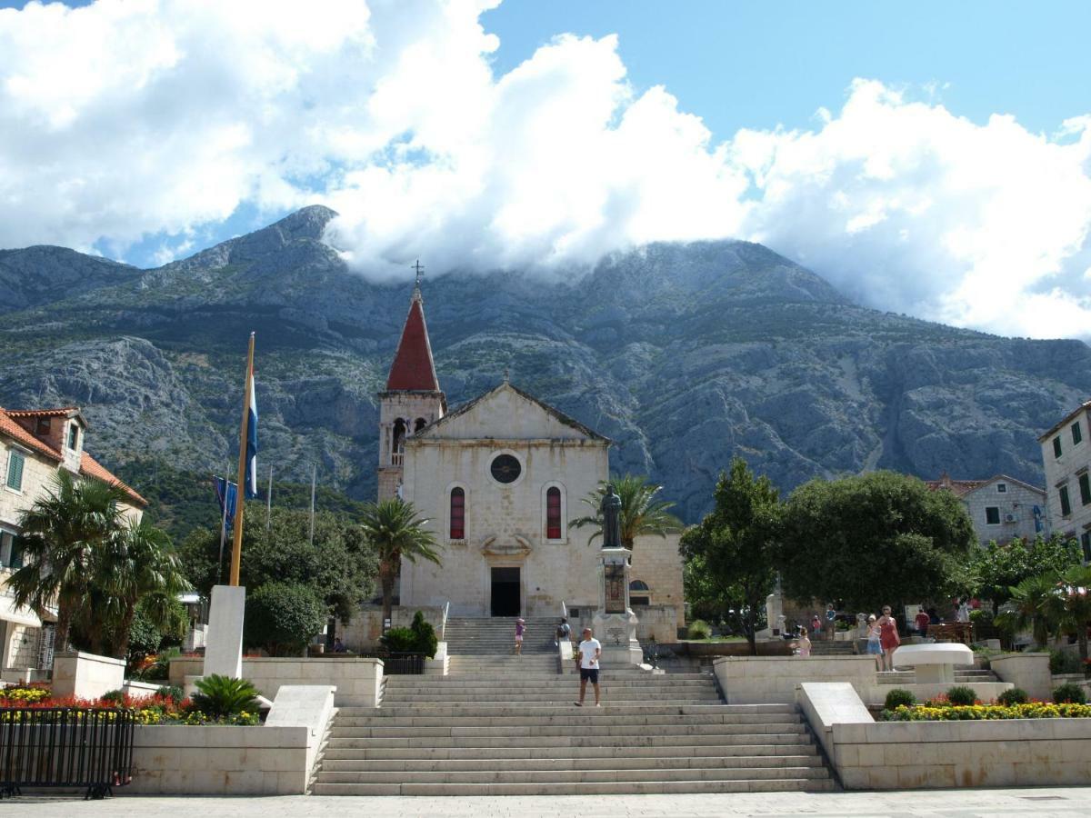 Apartments And Room Nevenka Makarska Zewnętrze zdjęcie